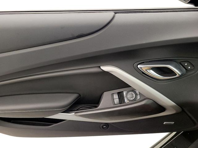 Photo of 2020 Black Chevrolet Camaro