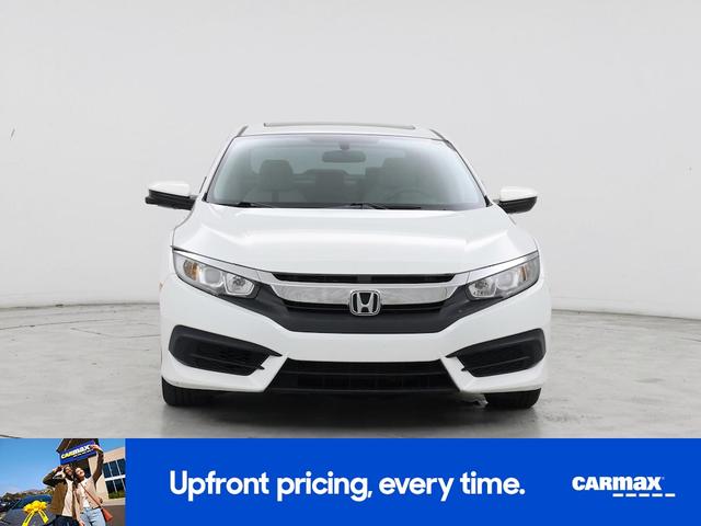 Photo of 2016 White Honda Civic