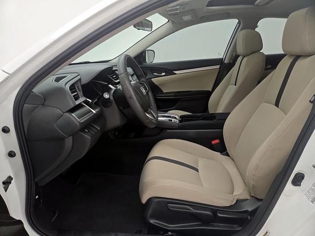 Photo of 2016 White Honda Civic
