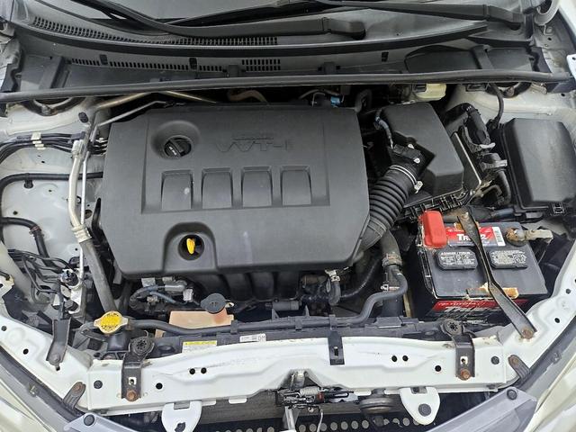 Photo of 2016 White Toyota Corolla