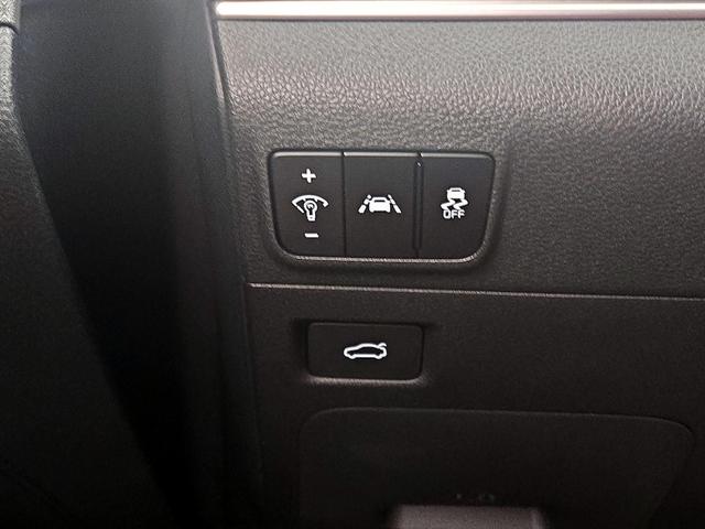 Photo of 2023 Gray Kia K5