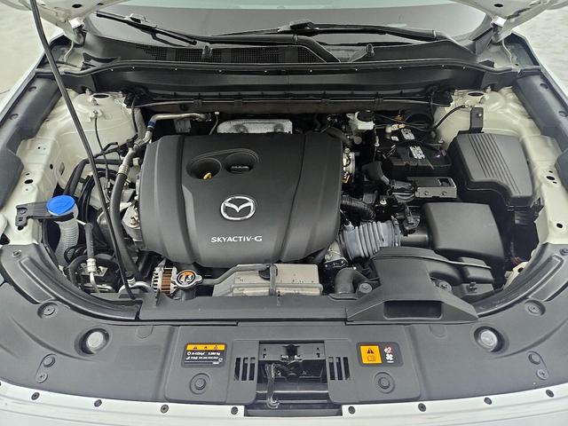 Photo of 2023 White Mazda CX-5