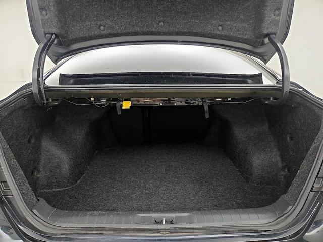 Photo of 2017 Gray Nissan Altima