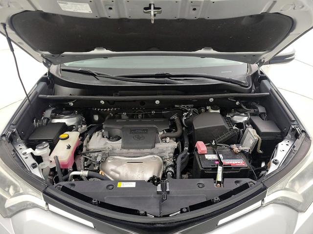 Photo of 2018 Silver Toyota RAV4