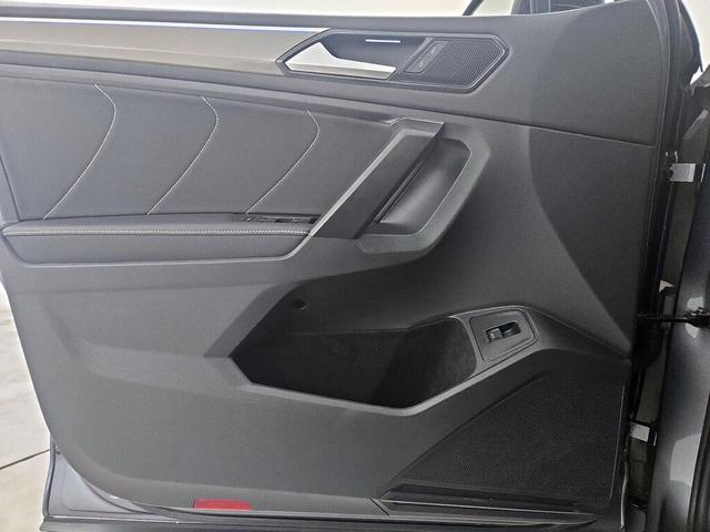 Photo of 2022 Gray Volkswagen Tiguan