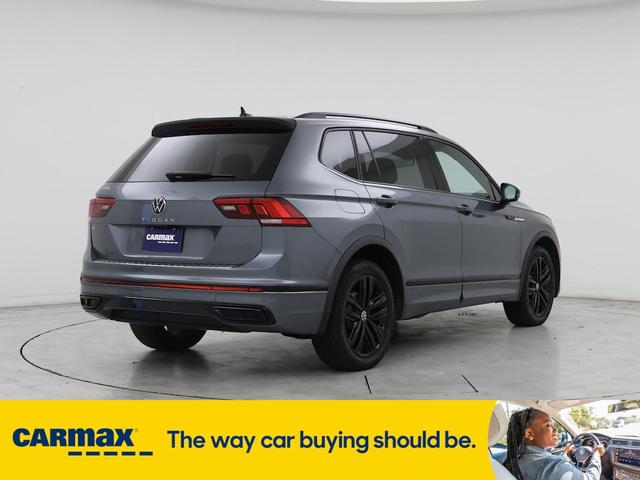 Photo of 2022 Gray Volkswagen Tiguan
