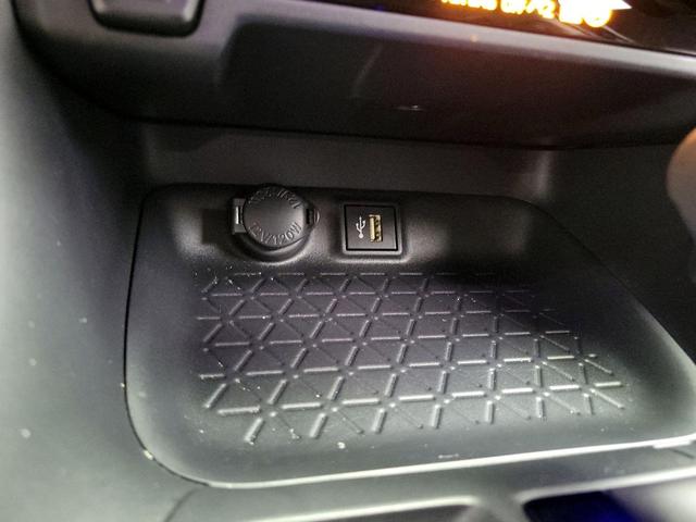 Photo of 2025 Black Toyota RAV4 Hybrid
