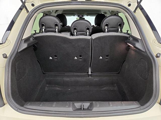 Photo of 2018 White MINI Hardtop