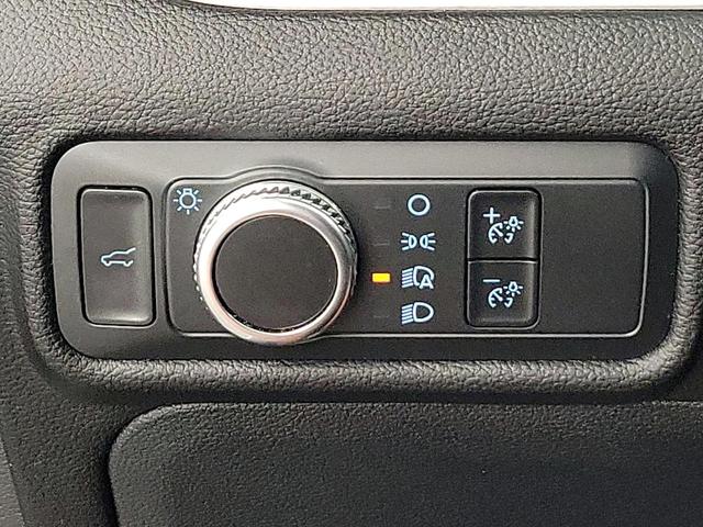 Photo of 2022 Silver Ford Explorer