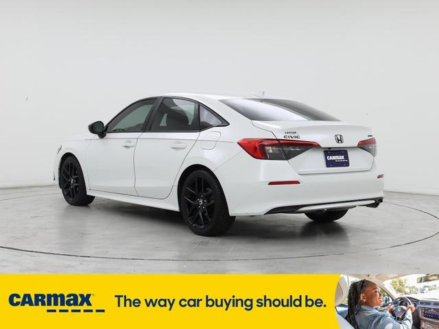 Photo of 2022 White Honda Civic