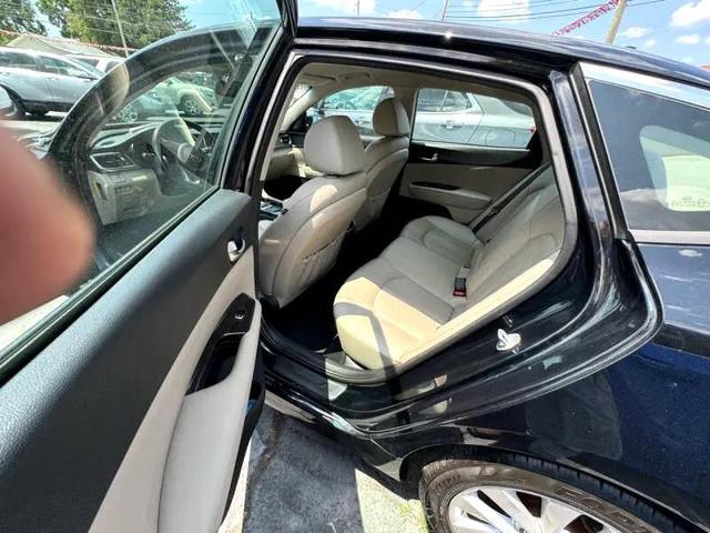 Photo of 2016 Ebony Black Kia Optima