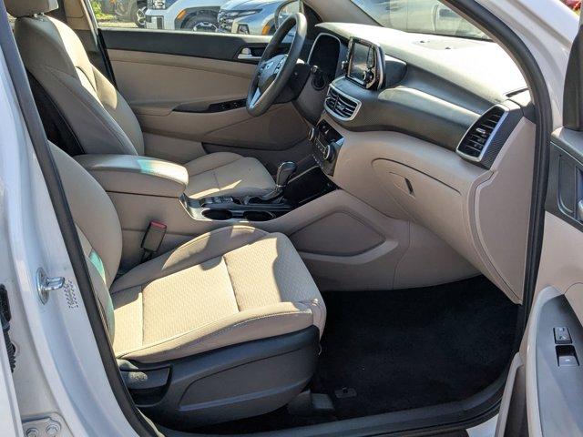 Photo of 2021 Winter White Hyundai TUCSON