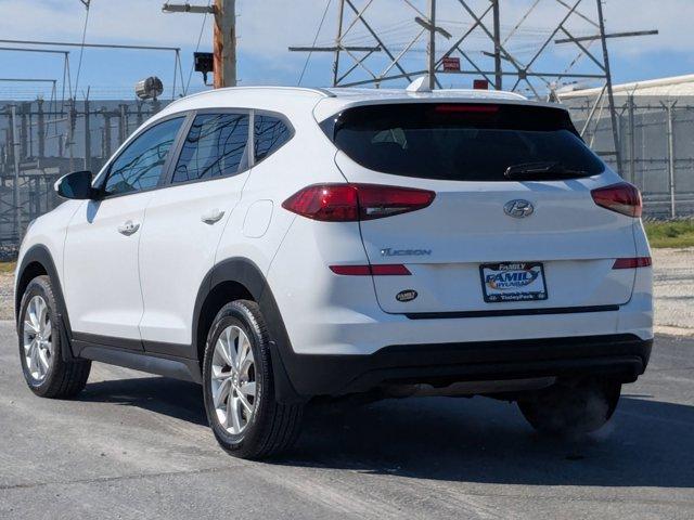 Photo of 2021 Winter White Hyundai TUCSON