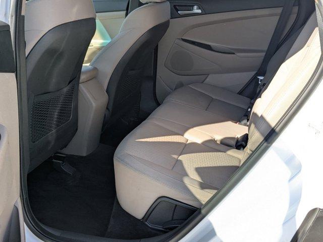 Photo of 2021 Winter White Hyundai TUCSON
