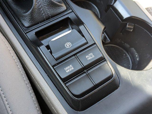Photo of 2021 Winter White Hyundai TUCSON
