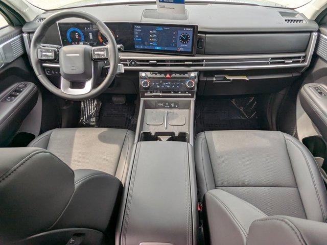 Photo of 2025 Shimmering Silver Hyundai SANTA FE HEV