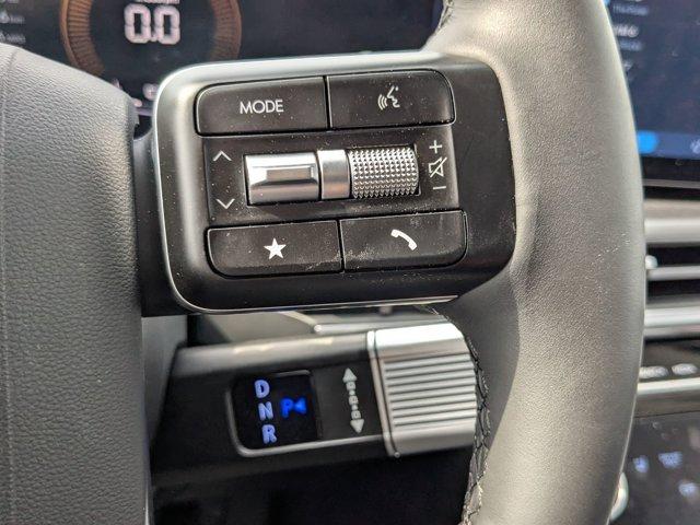 Photo of 2025 Shimmering Silver Hyundai SANTA FE HEV