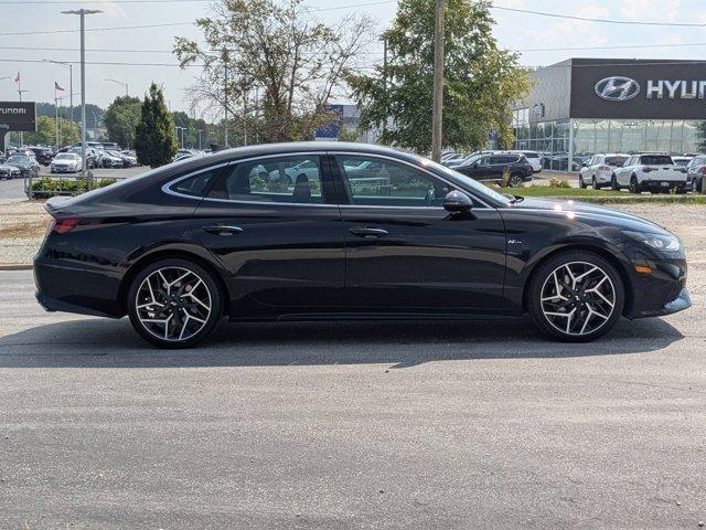 Photo of 2023 Onyx Black Hyundai SONATA