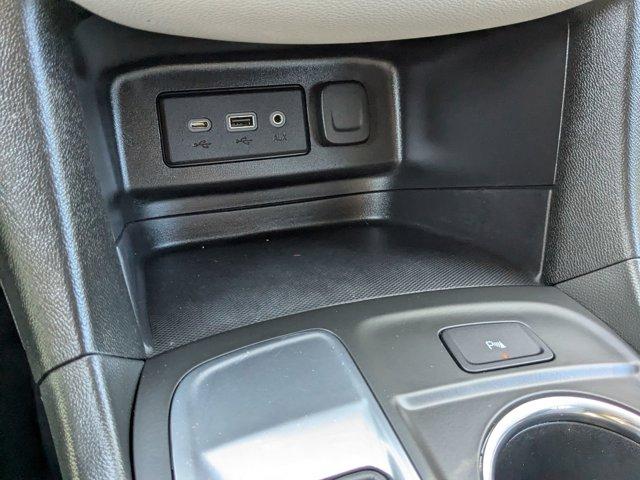 Photo of 2022 Summit White Chevrolet Equinox