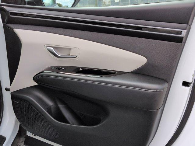 Photo of 2022 Quartz White Hyundai TUCSON
