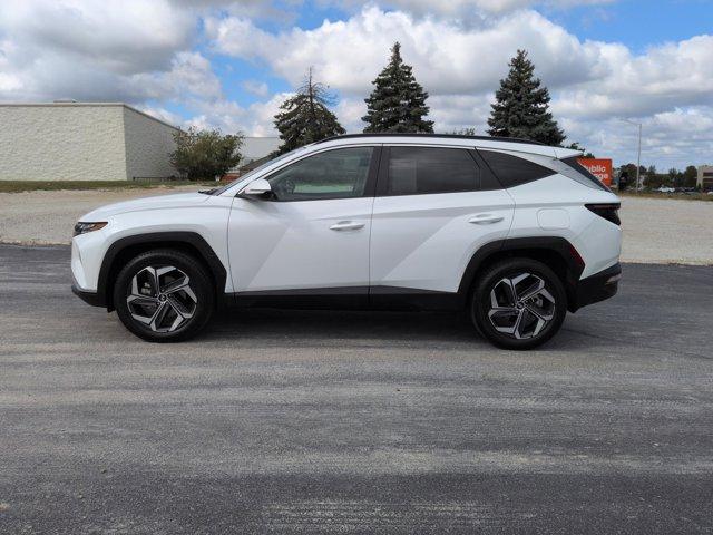 Photo of 2022 Quartz White Hyundai TUCSON