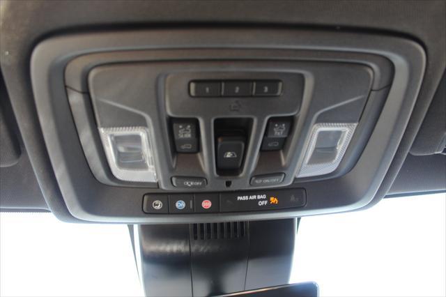 Photo of 2023 Iridescent Pearl Tricoat Chevrolet Silverado 1500