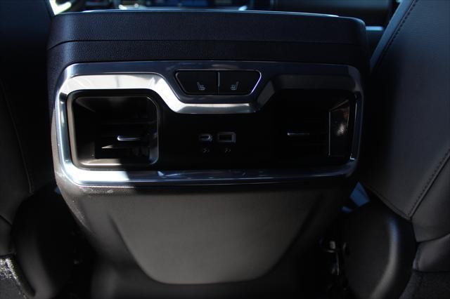 Photo of 2023 Iridescent Pearl Tricoat Chevrolet Silverado 1500