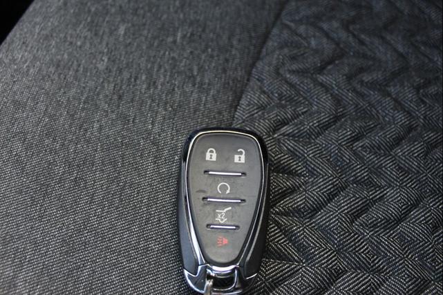 Photo of 2024 Sterling Gray Metallic Chevrolet Equinox