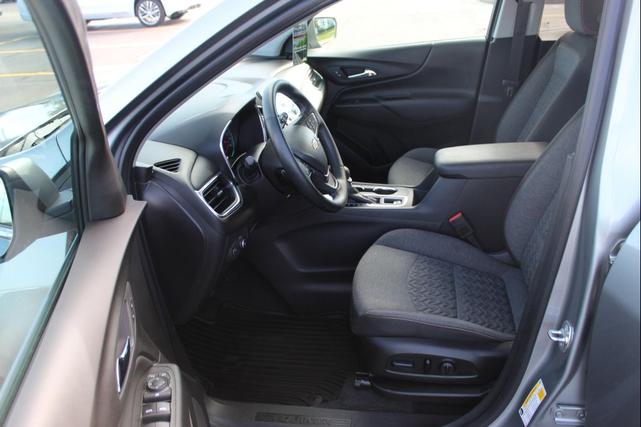 Photo of 2024 Sterling Gray Metallic Chevrolet Equinox
