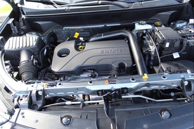 Photo of 2024 Sterling Gray Metallic Chevrolet Equinox