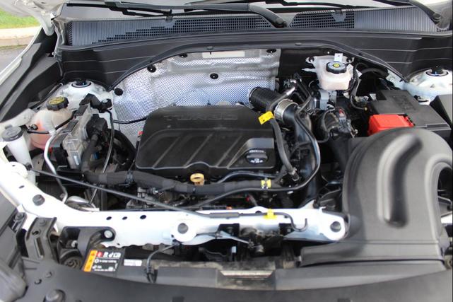 Photo of 2021 Summit White Chevrolet Trailblazer