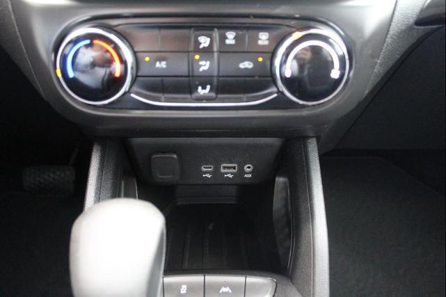 Photo of 2021 Summit White Chevrolet Trailblazer