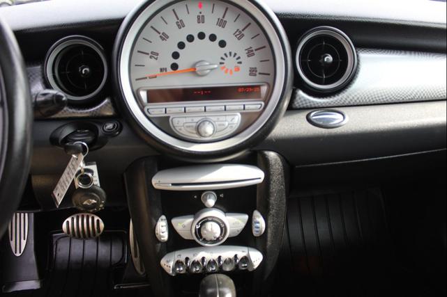 Photo of 2010  MINI Cooper S