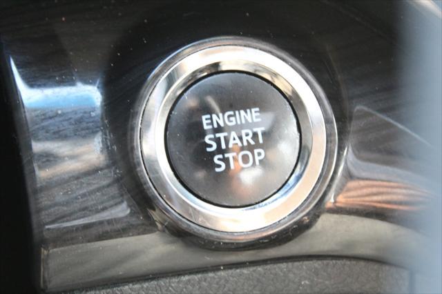 Photo of 2014 Classic Silver Metallic Toyota Avalon