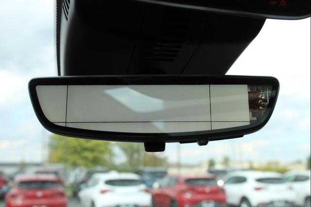 Photo of 2026 iridescent white tricoat Buick Enclave