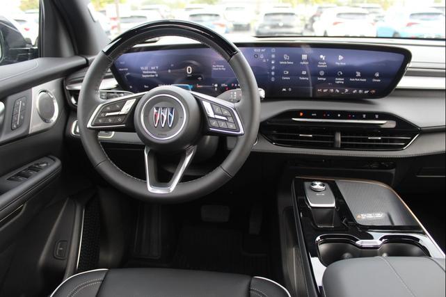 Photo of 2026 iridescent white tricoat Buick Enclave