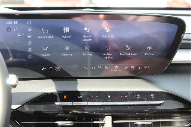 Photo of 2026 iridescent white tricoat Buick Enclave