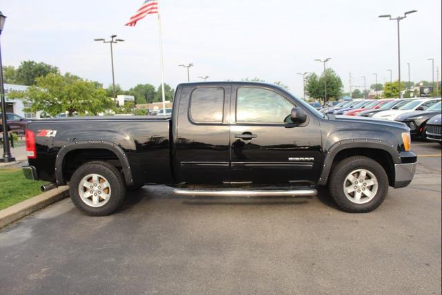 Photo of 2013 Onyx Black GMC Sierra 1500