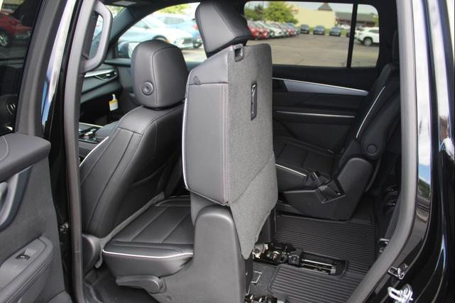 Photo of 2026 ebony twilight metallic Buick Enclave