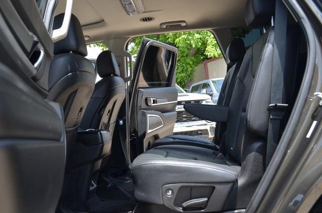 Photo of 2021 Dark Moss Kia Telluride