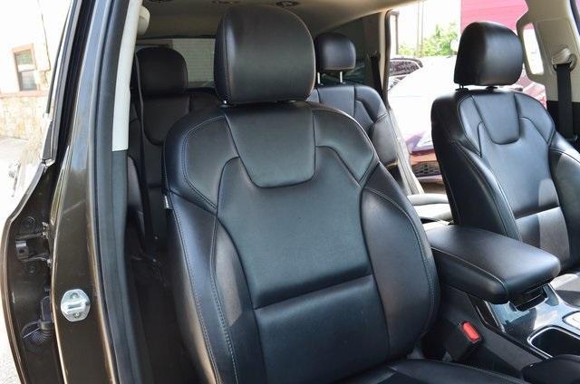 Photo of 2021 Dark Moss Kia Telluride