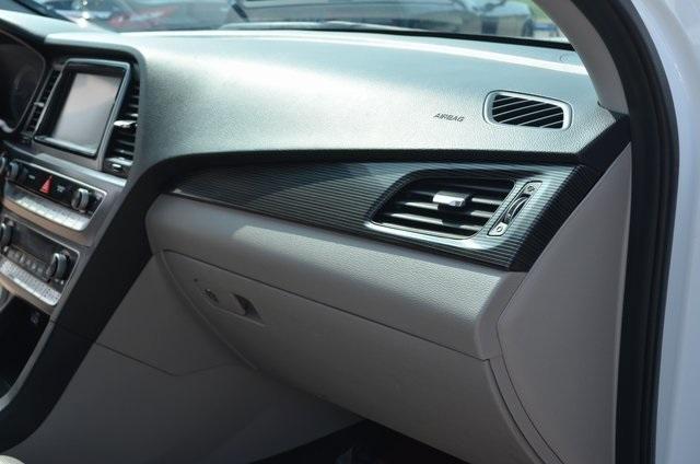Photo of 2018 Quartz White Pearl Hyundai SONATA