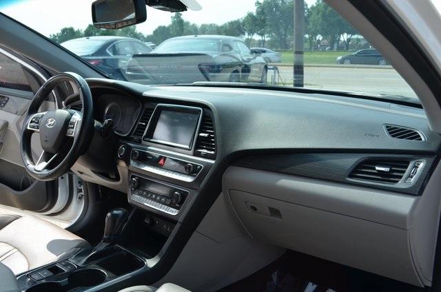 Photo of 2018 Quartz White Pearl Hyundai SONATA