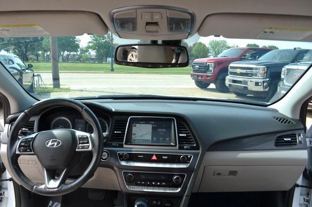 Photo of 2018 Quartz White Pearl Hyundai SONATA