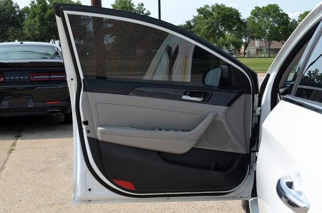 Photo of 2018 Quartz White Pearl Hyundai SONATA