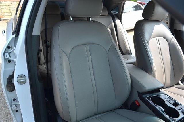 Photo of 2018 Quartz White Pearl Hyundai SONATA