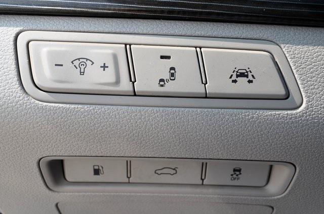Photo of 2018 Quartz White Pearl Hyundai SONATA