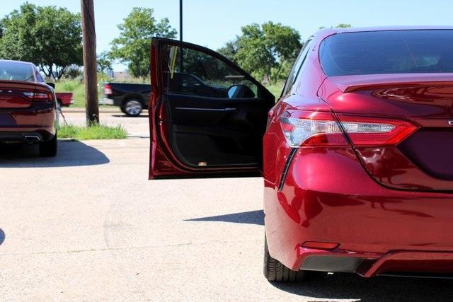Photo of 2018 Red Toyota Camry