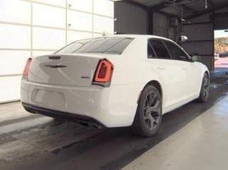 Photo of 2020 Bright White Clearcoat Chrysler 300