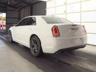 Photo of 2020 Bright White Clearcoat Chrysler 300